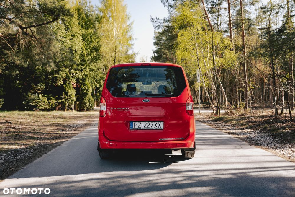 Ford Tourneo Courier 1.5 TDCi Trend - 11