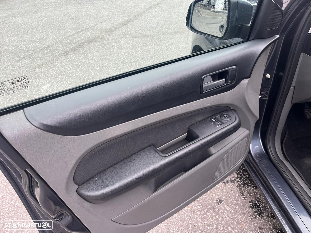 Ford Focus SW 1.6 TDCi Connec. - 7