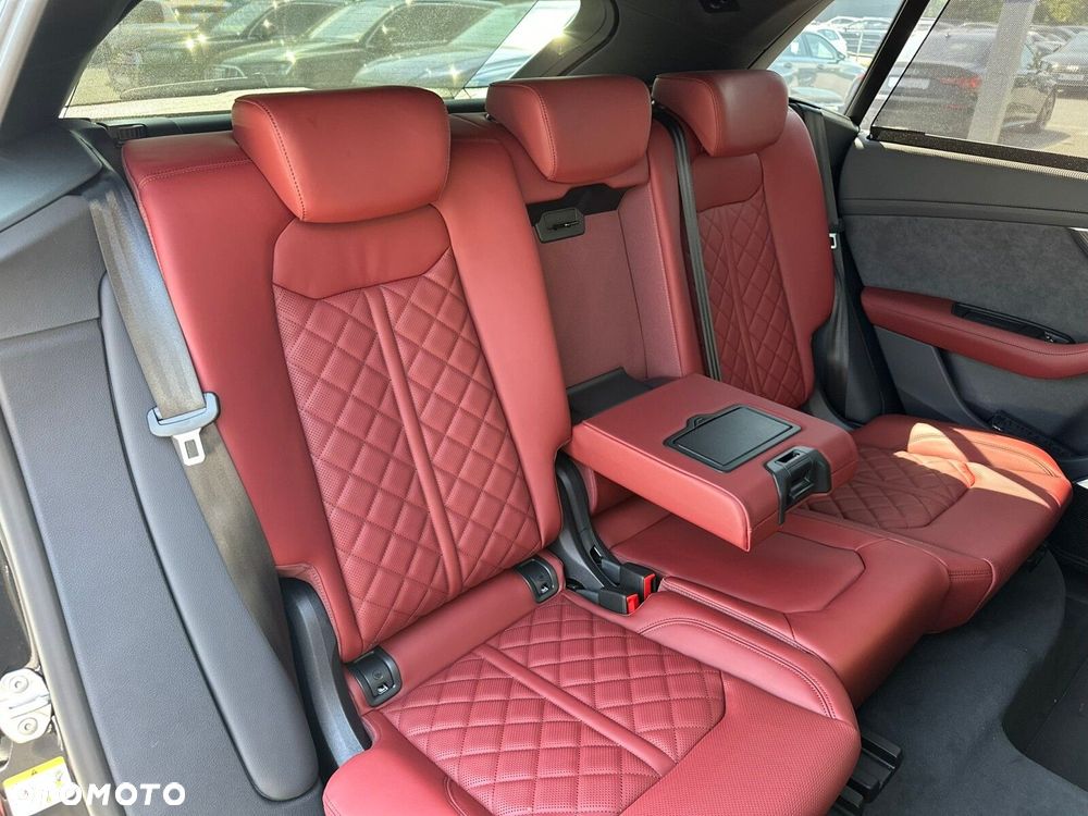 Audi SQ8 - 23