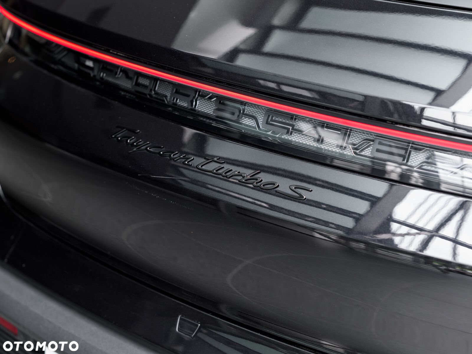 Porsche Taycan Turbo S Sport Turismo - 24