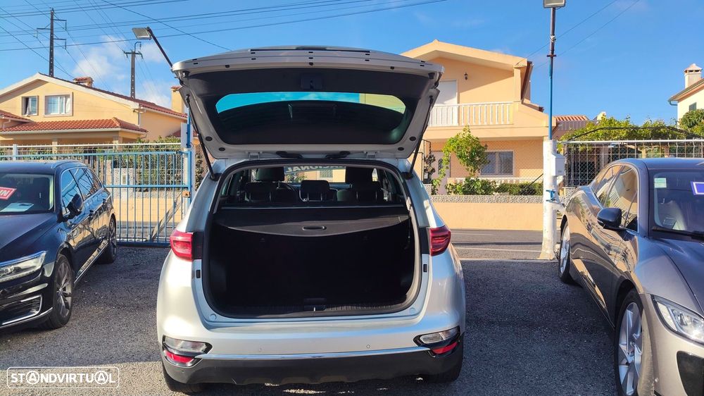 Kia Sportage 1.6 CRDi ISG MHEV Urban - 14