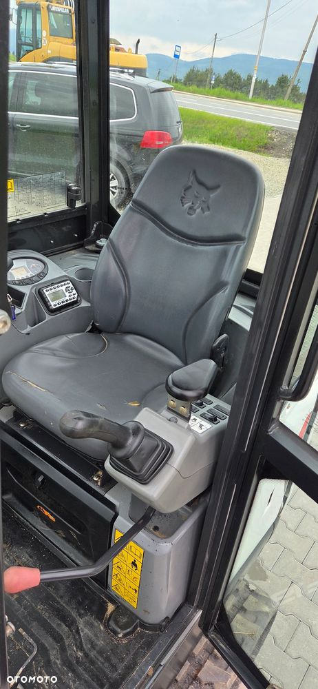 Bobcat E19 - 14