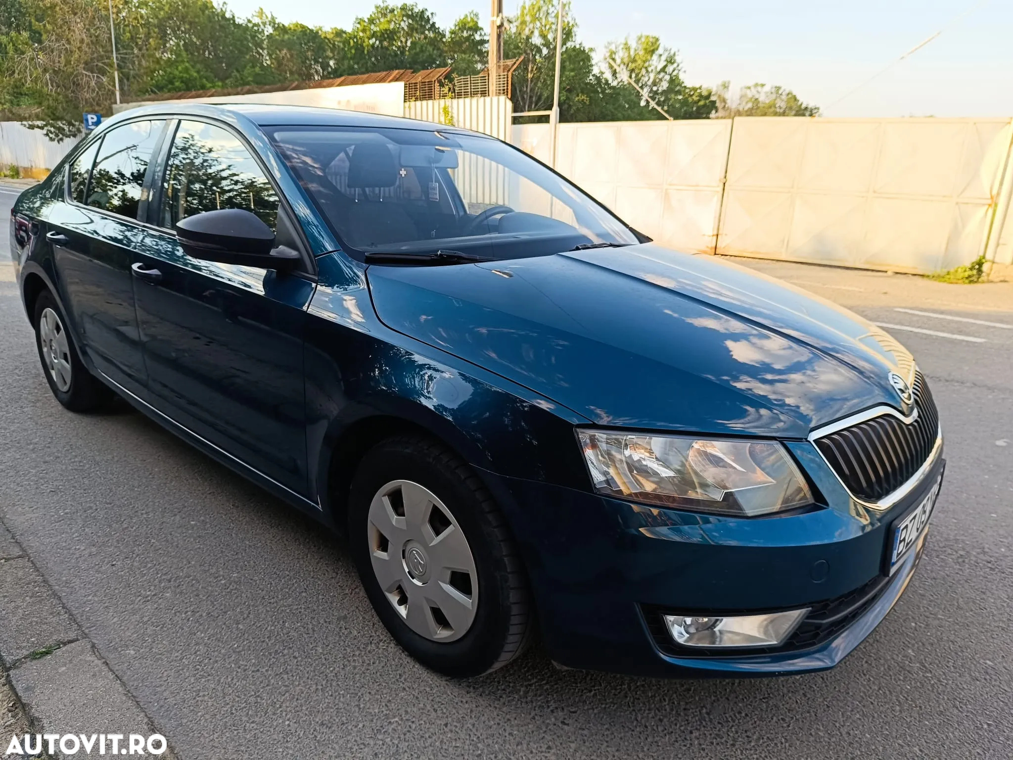 Skoda Octavia 1.6 TDI AMBITION - 8
