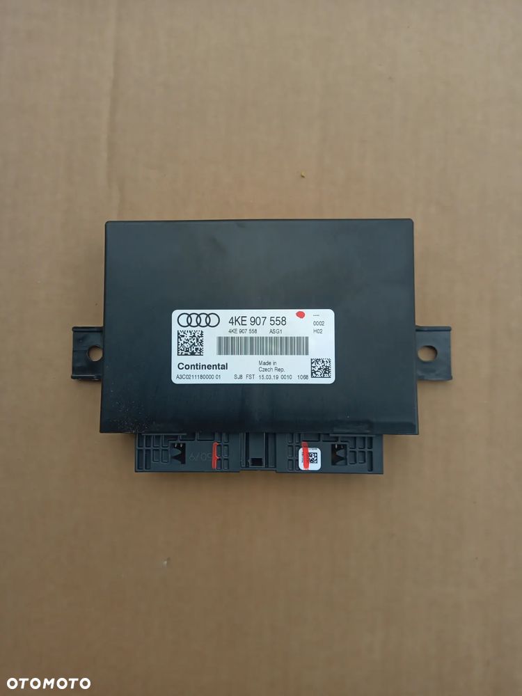 MODUŁ STEROWNIK SILNIKA 4KE907558 AUDI E TRON 4KE - 1