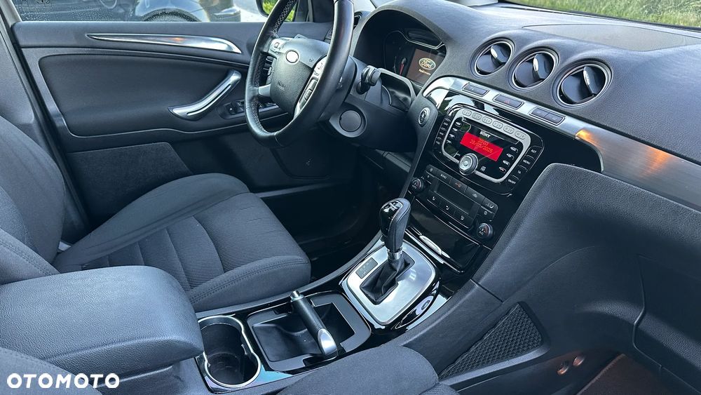 Ford Galaxy - 27