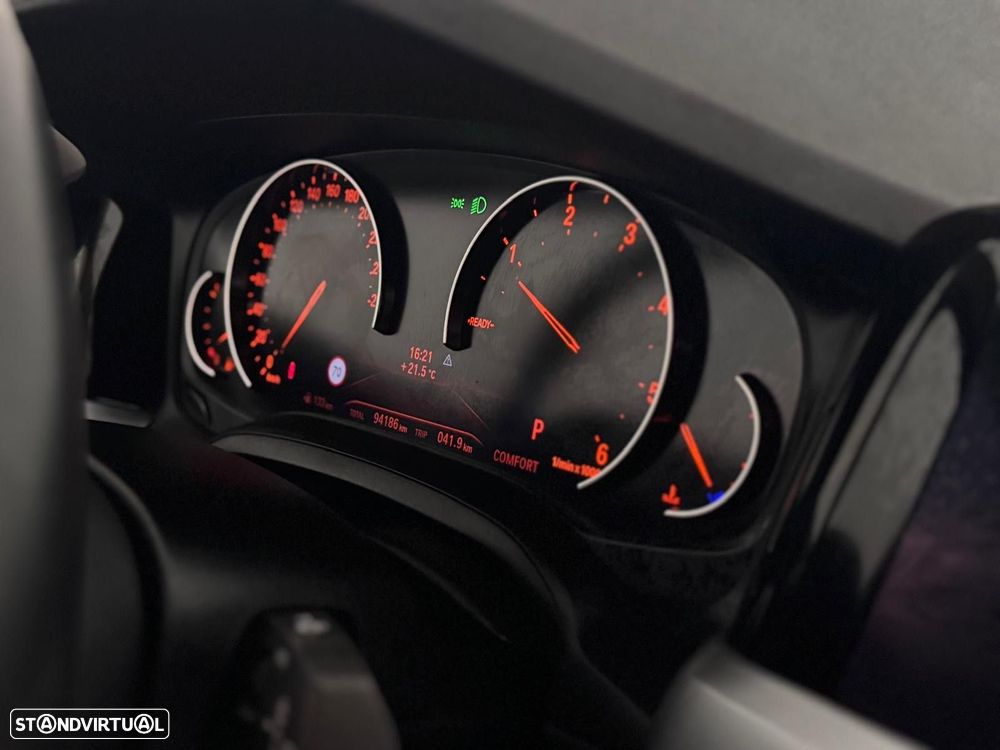 BMW 318 d Touring Line Sport Auto - 6