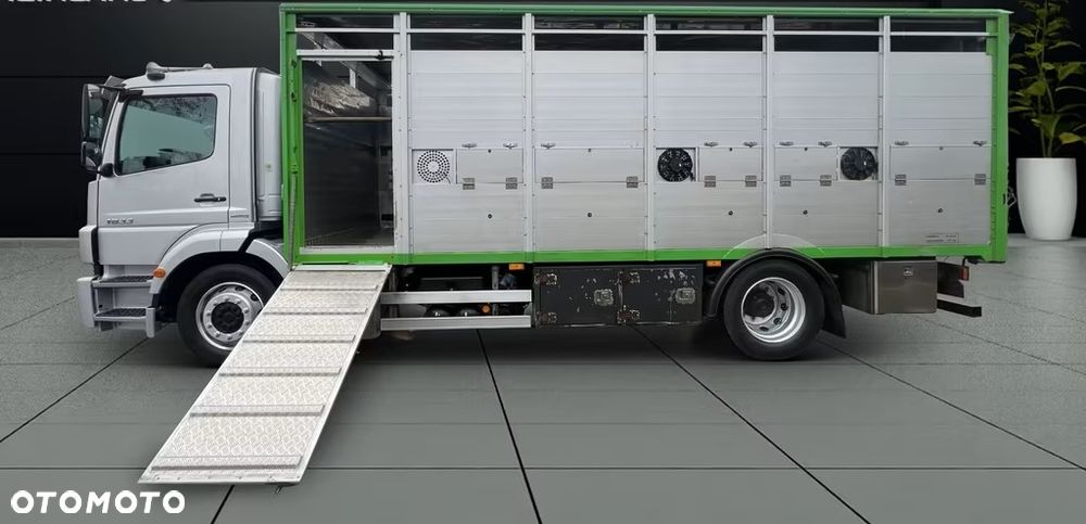 Mercedes-Benz Axor 1833 | Transport zwierząt |  | Niski przebieg 240 947 km !!!!!! – rzadko spotykany egzemplarz| Euro 5 - 2