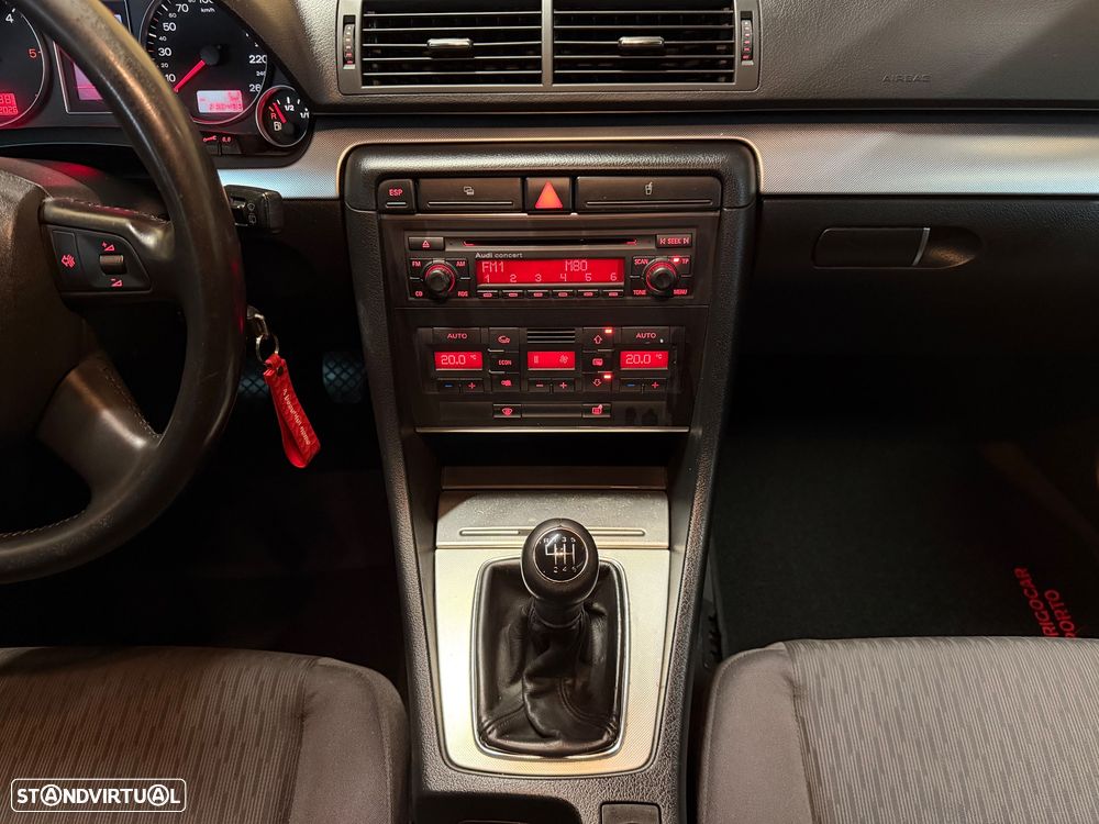 Audi A4 Avant 2.0 TDi Sport - 17