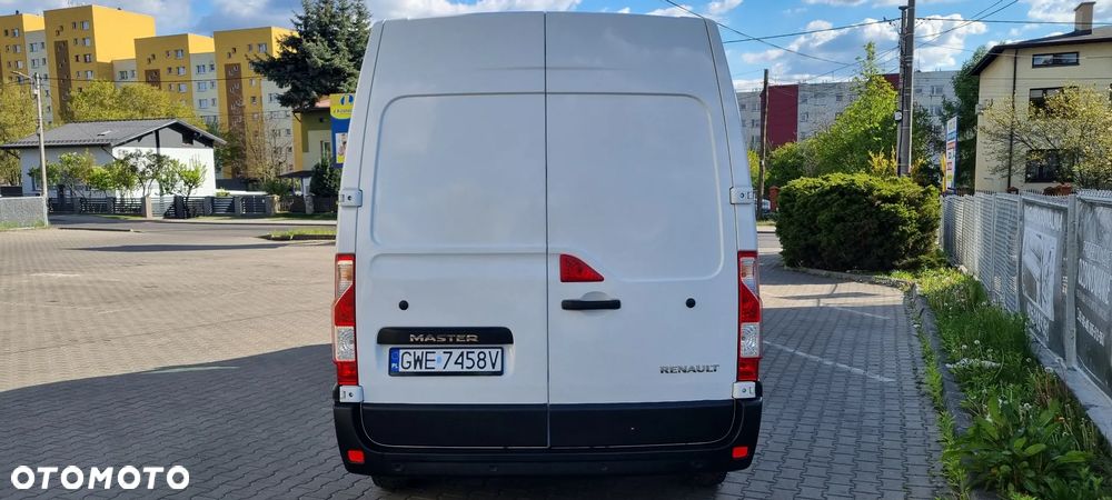 Renault Master - 32