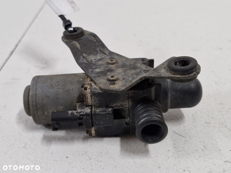 BMW 7 E65 4.4 V8 ZAWÓR POMPKA WODY WEBASTA 6906381 - 5