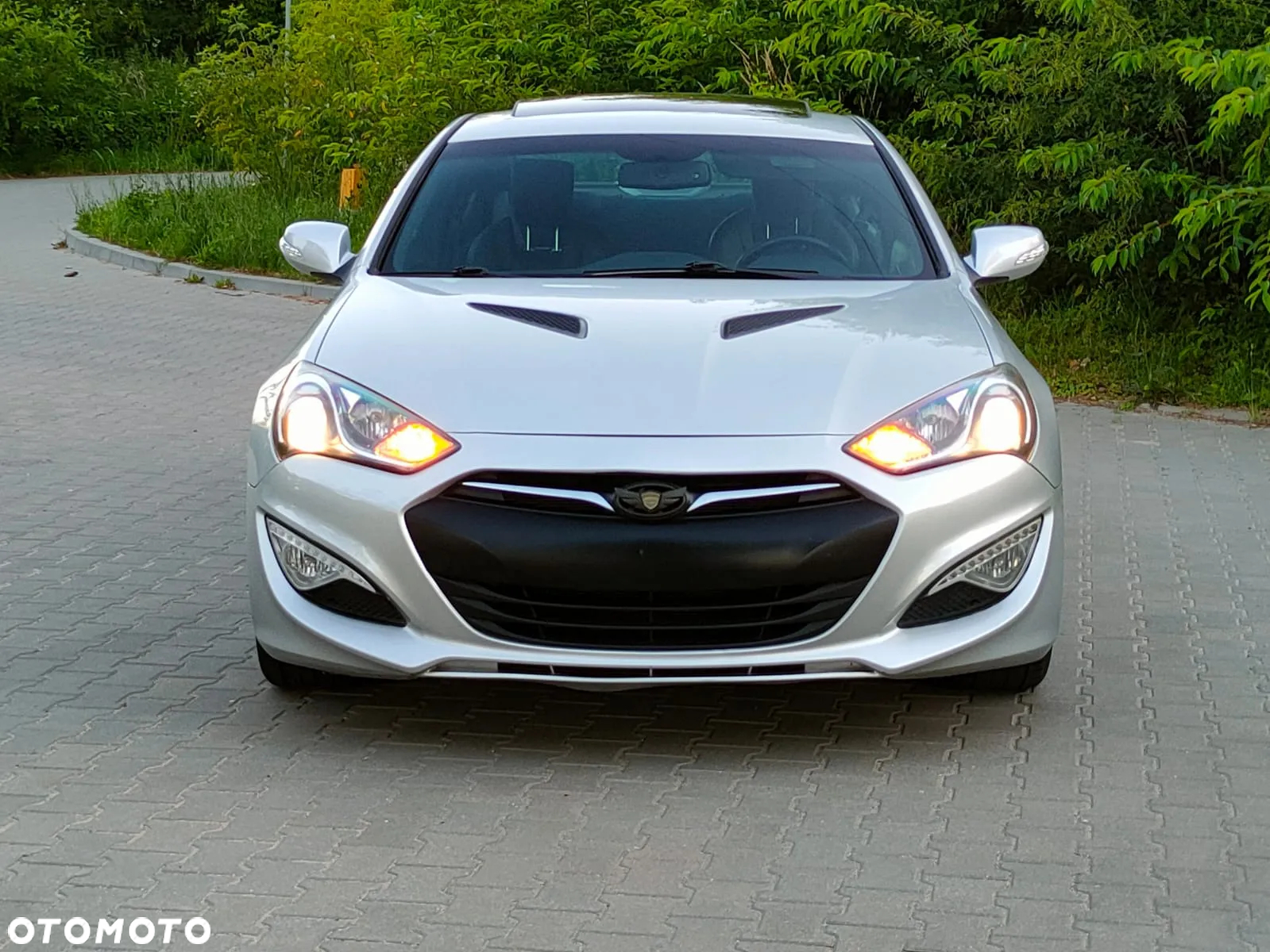Hyundai Genesis Coupe 3.8 V6 Automatik - 9