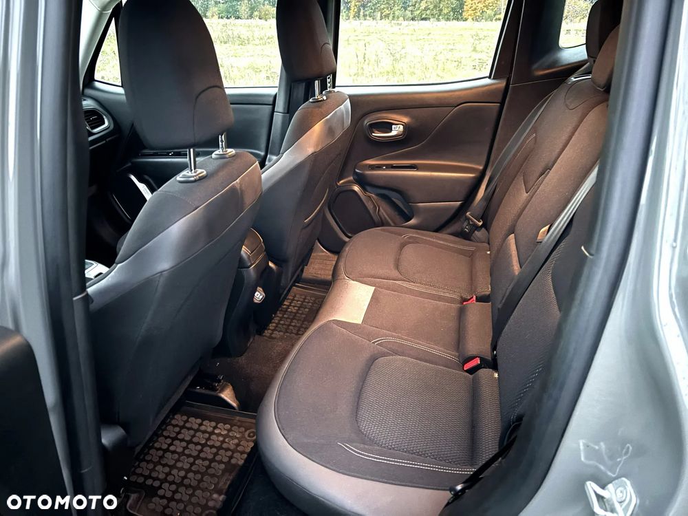 Jeep Renegade 1.3 GSE T4 Turbo Limited FWD S&S - 11