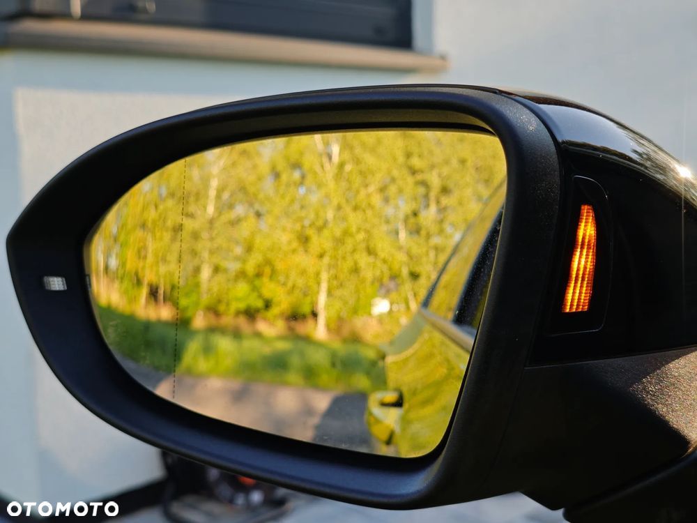 Volkswagen Golf - 29