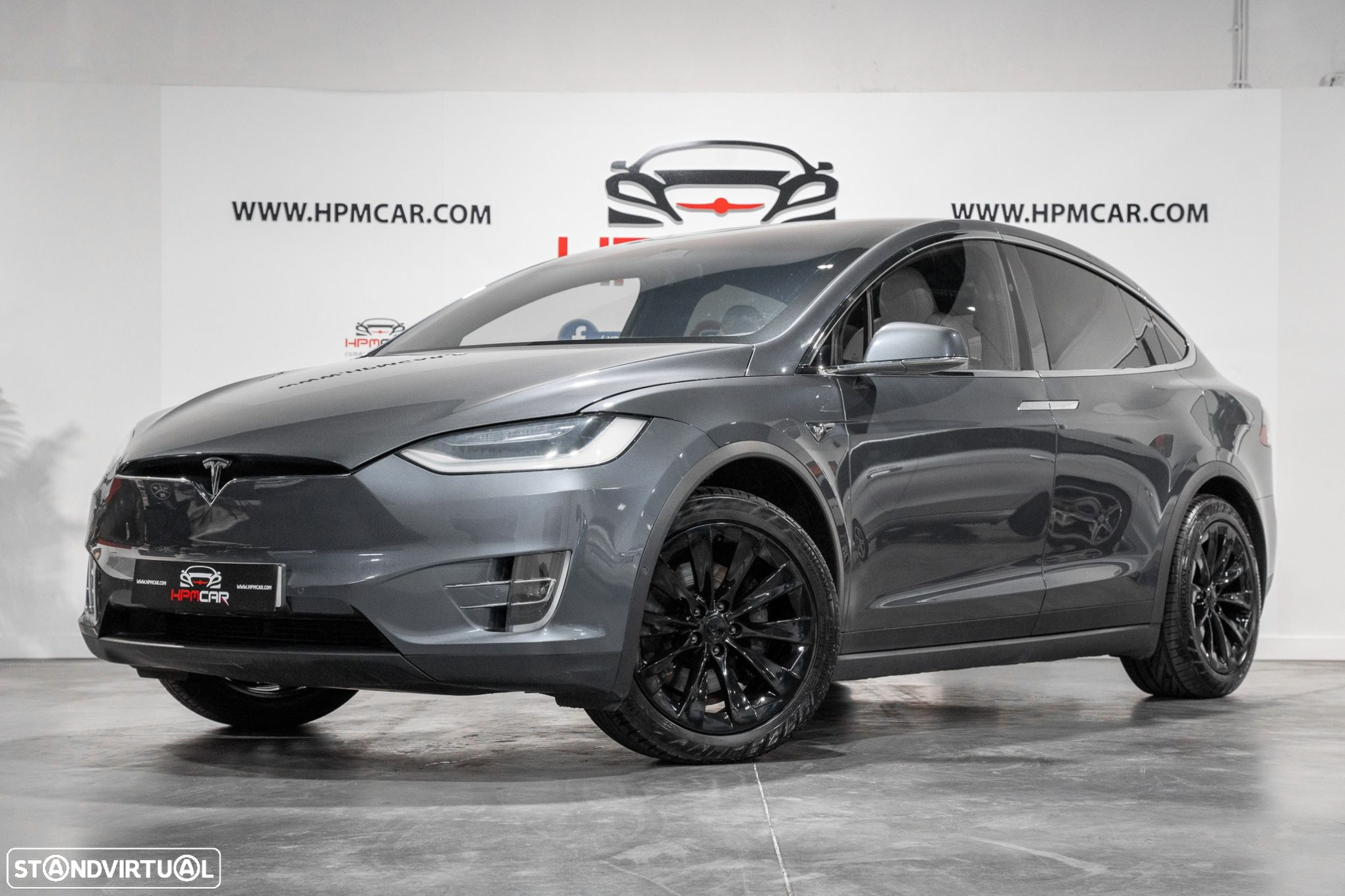 Tesla Model X - 2