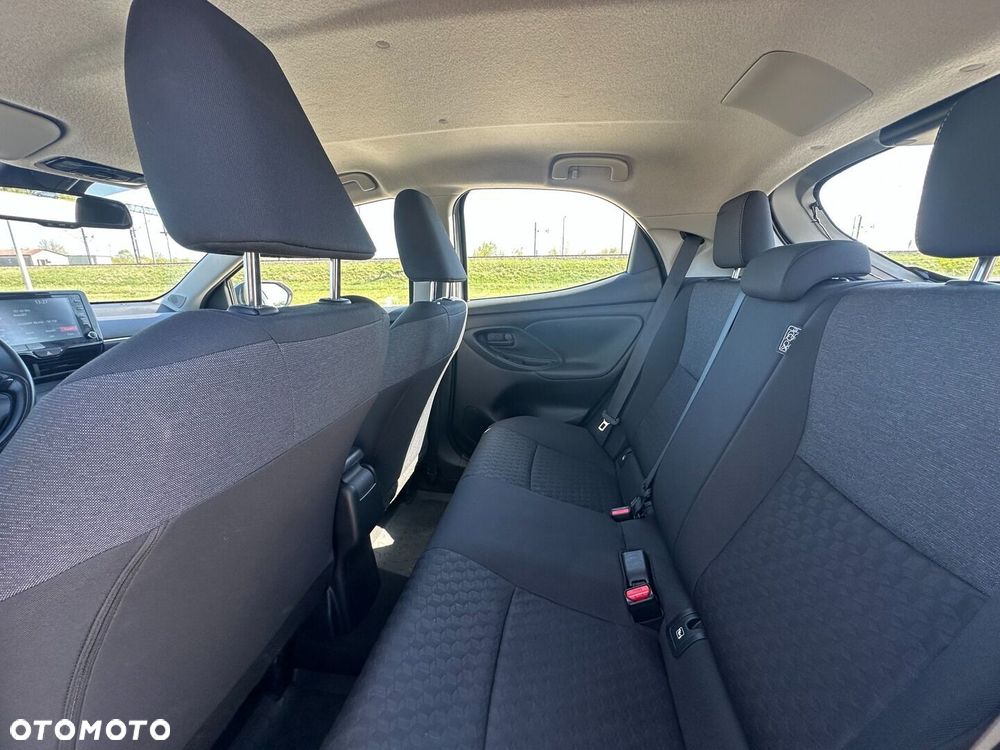 Toyota Yaris - 11