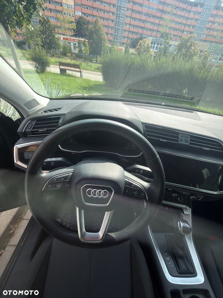 Audi Q3 35 TFSI S tronic - 16