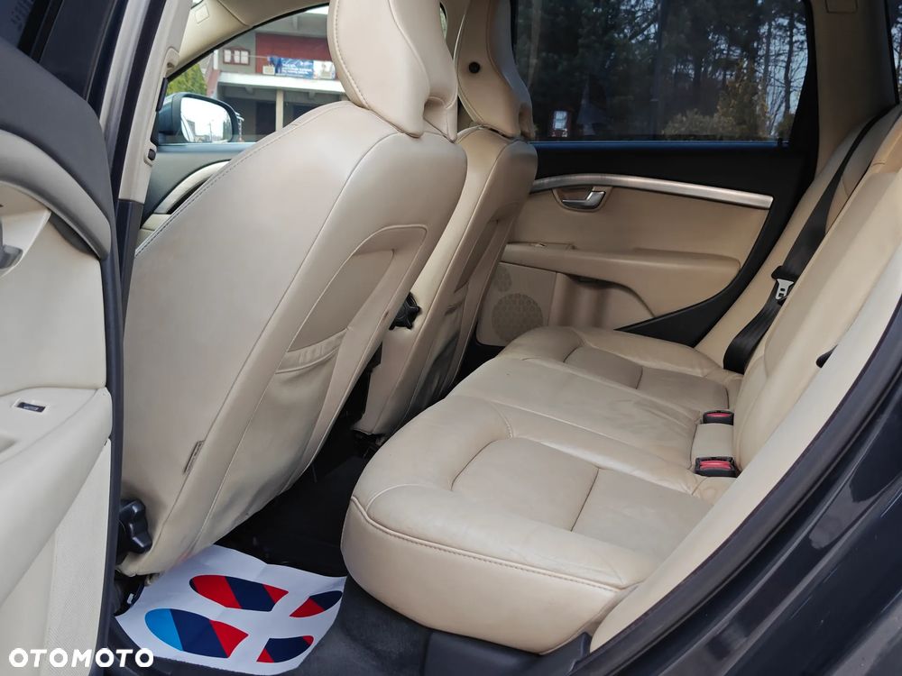 Volvo V70 2.0D Kinetic - 11