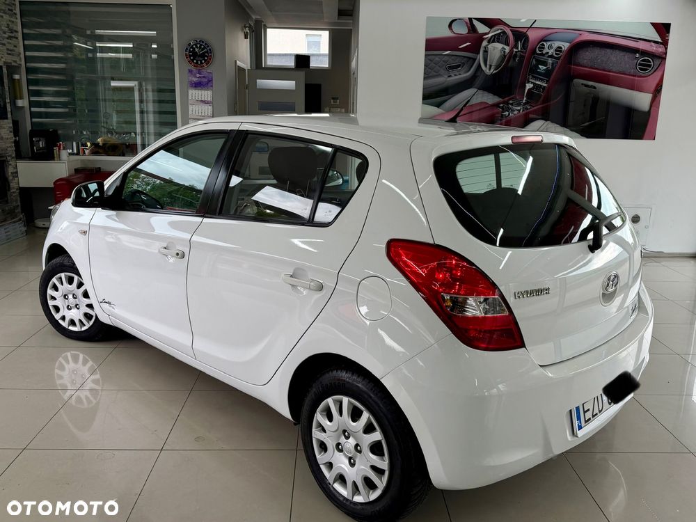 Hyundai i20 1.2 Classic + - 34
