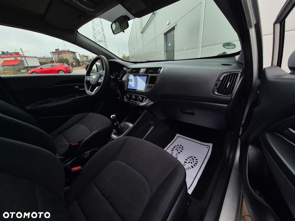 Kia Rio 1.2 Dream Team Edition - 5