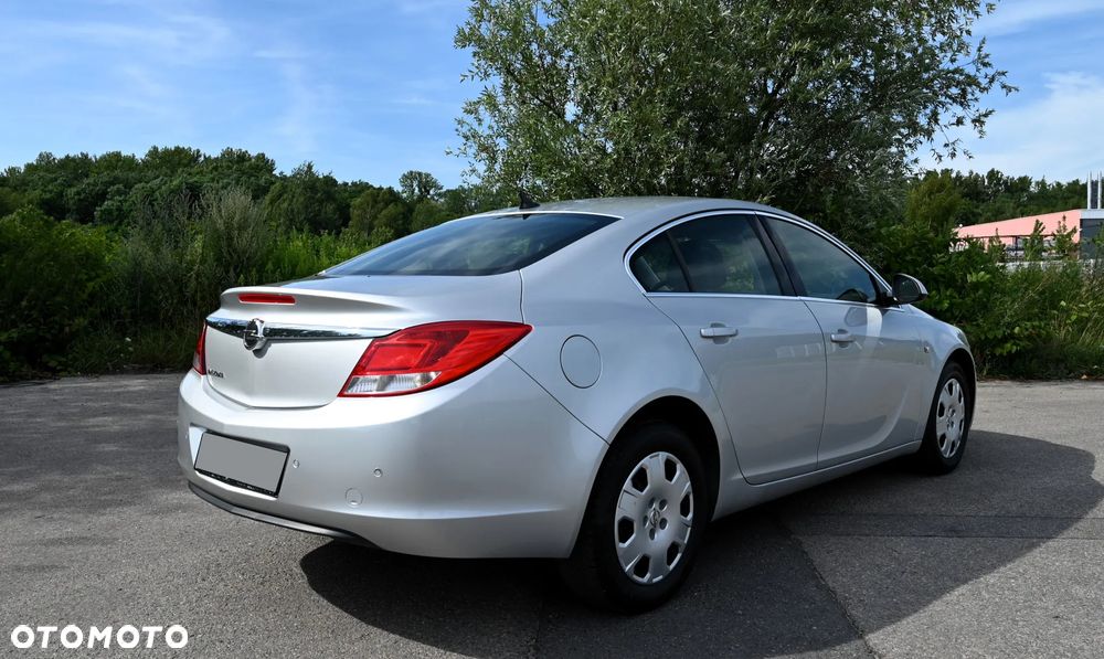 Opel Insignia 1.6 - 10