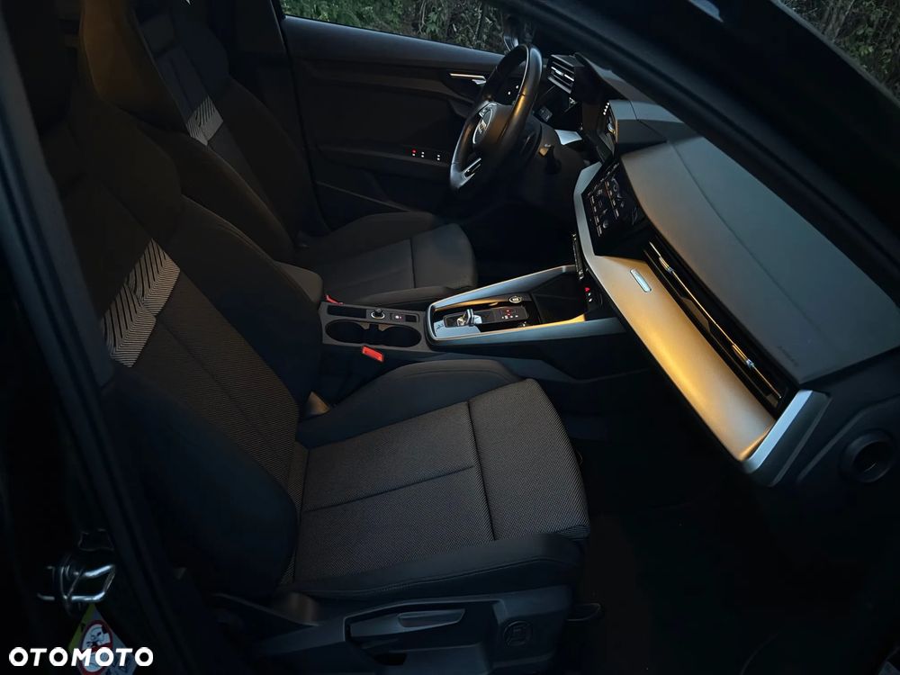 Audi A3 Sportback 35 TFSI S tronic - 27