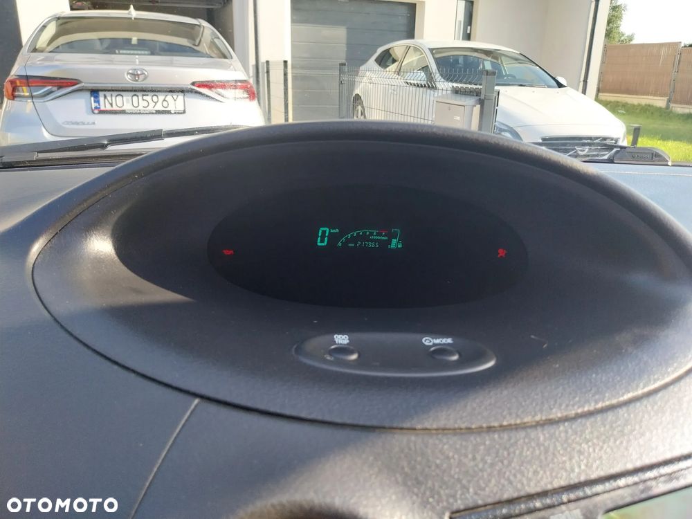 Toyota Yaris 1.0 Base - 7