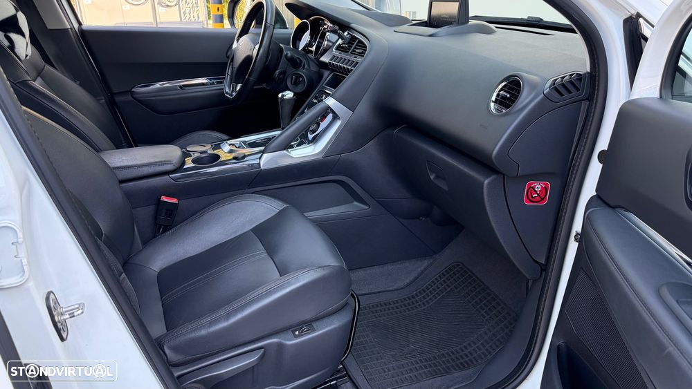 Peugeot 3008 HDi 160 Auto Active - 26