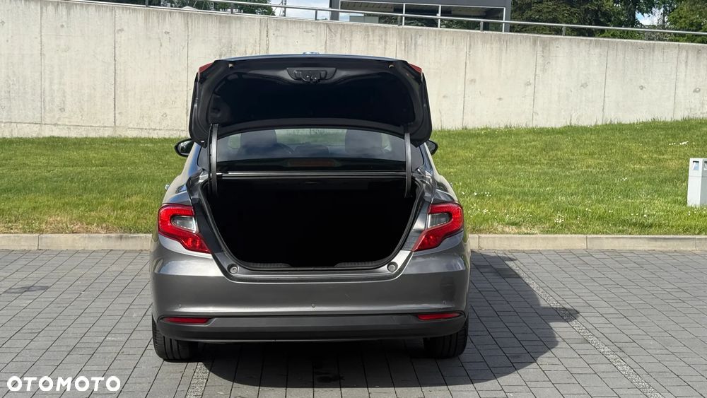 Fiat Tipo 1.4 16v Lounge EU6d - 10