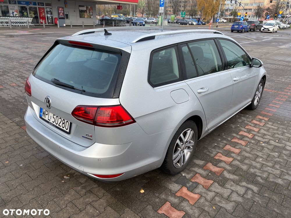 Volkswagen Golf 1.6 TDI DPF Highline - 13