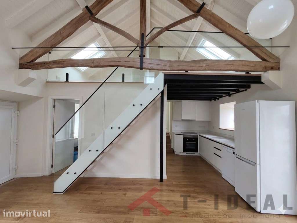 Moradia Renovada com Espaço Exterior - Grande imagem: 3/39