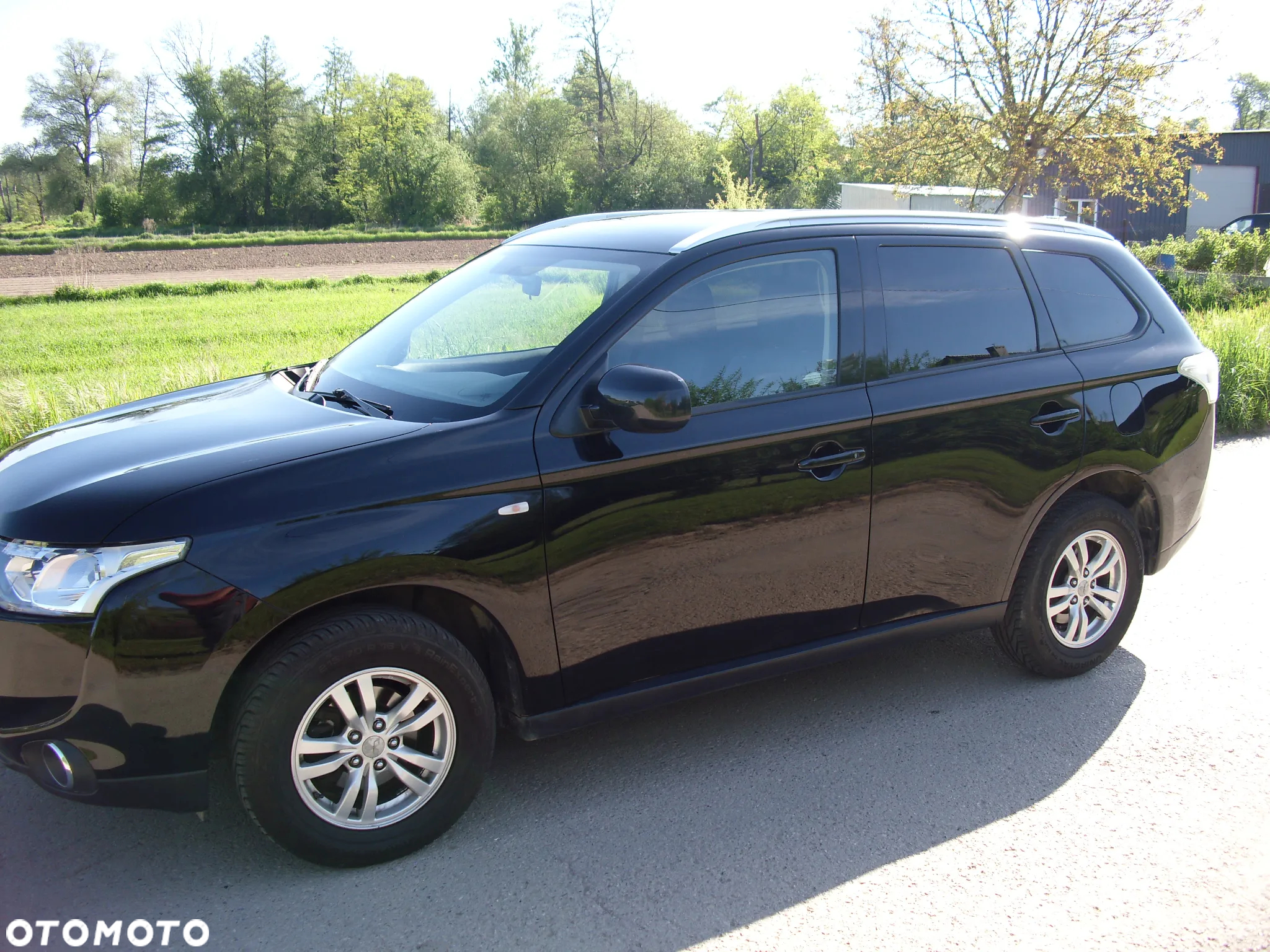 Mitsubishi Outlander 2.0 Intense + 2WD - 3