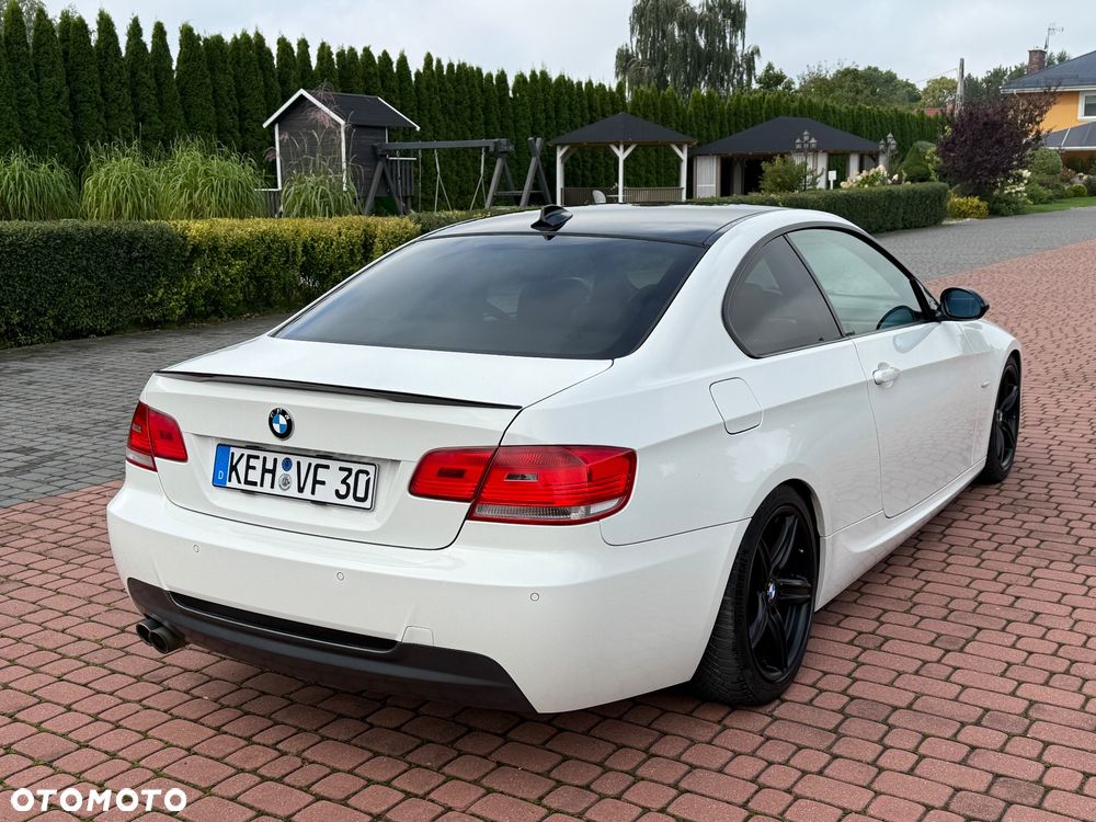 BMW Seria 3 330d Coupe M Sport Edition - 13