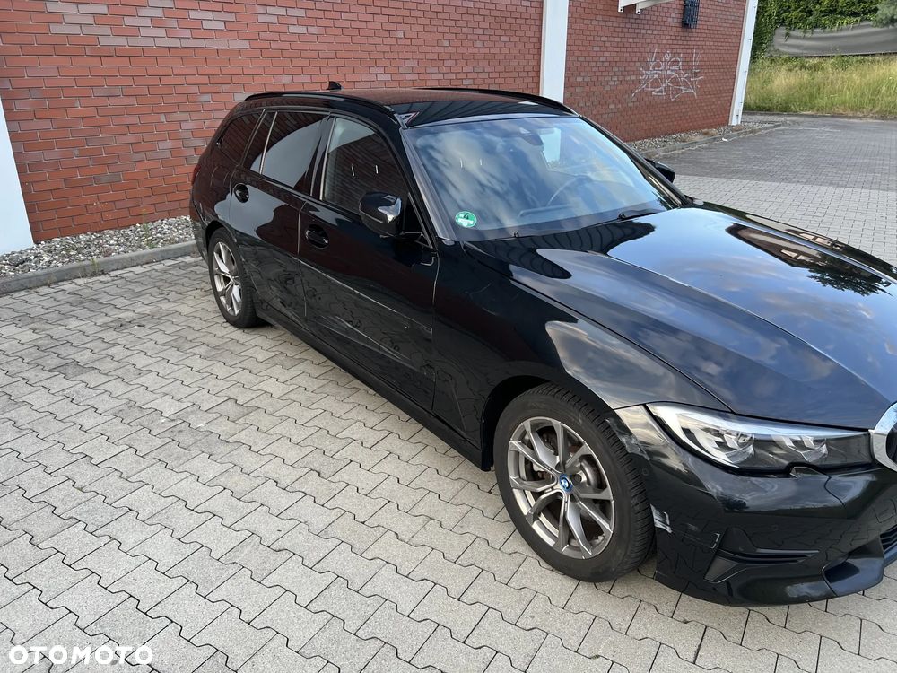 BMW Seria 3 320e M Sport - 15