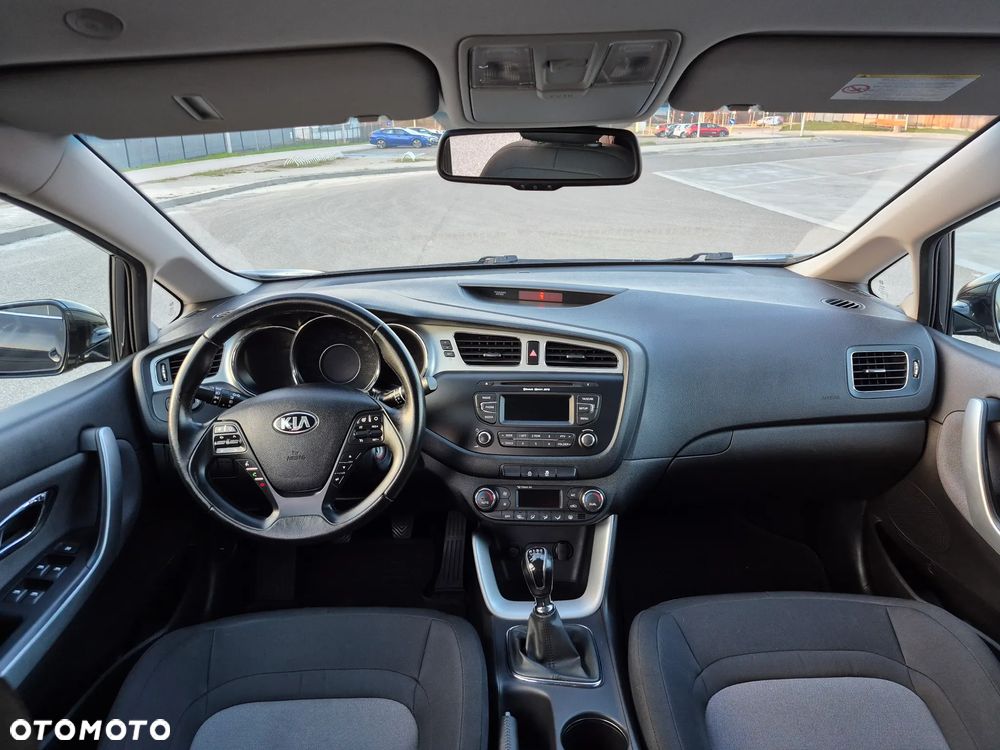 Kia Ceed 1.6 GDI L - 13