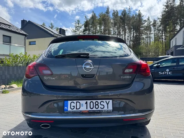 Opel Astra IV 1.4 T Cosmo - 8