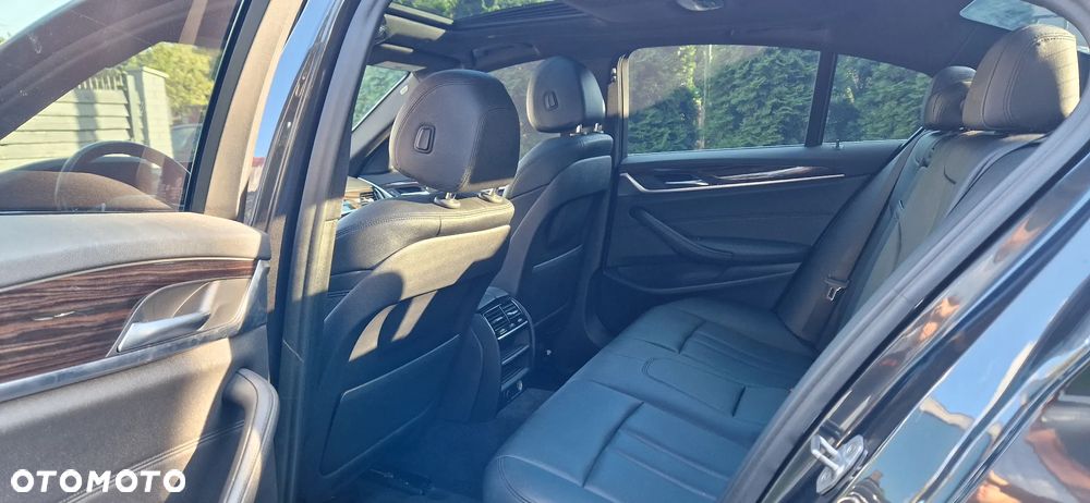 BMW Seria 5 530i xDrive - 19