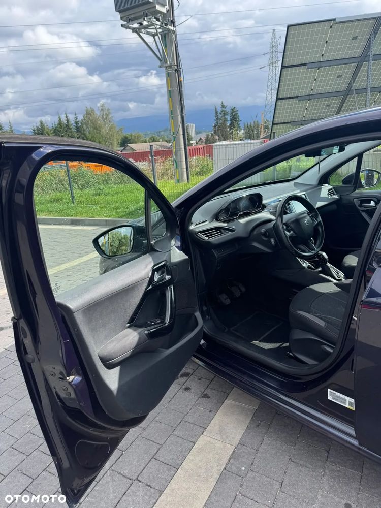 Peugeot 208 HDi 68 Like - 3