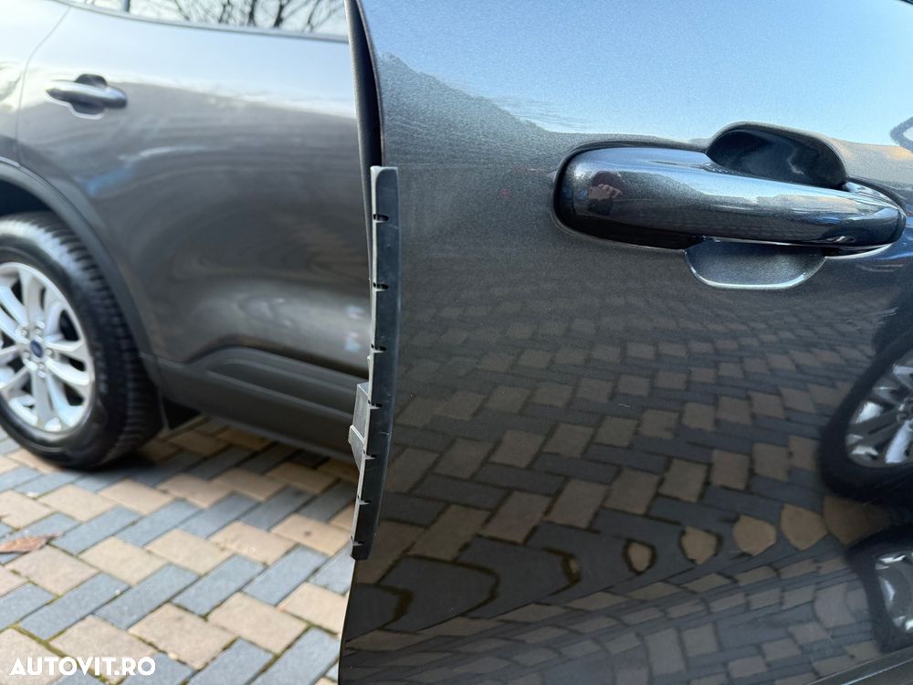 Ford Kuga 2.5 Duratec FHEV TITANIUM - 26