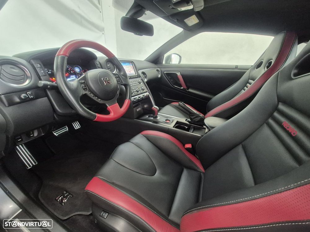 Nissan GT-R 3.8 V6 Black Edition - 25