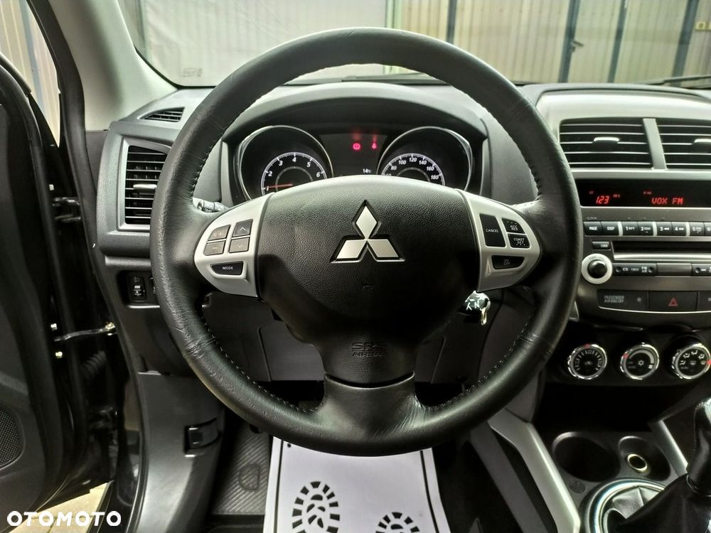 Mitsubishi ASX - 16