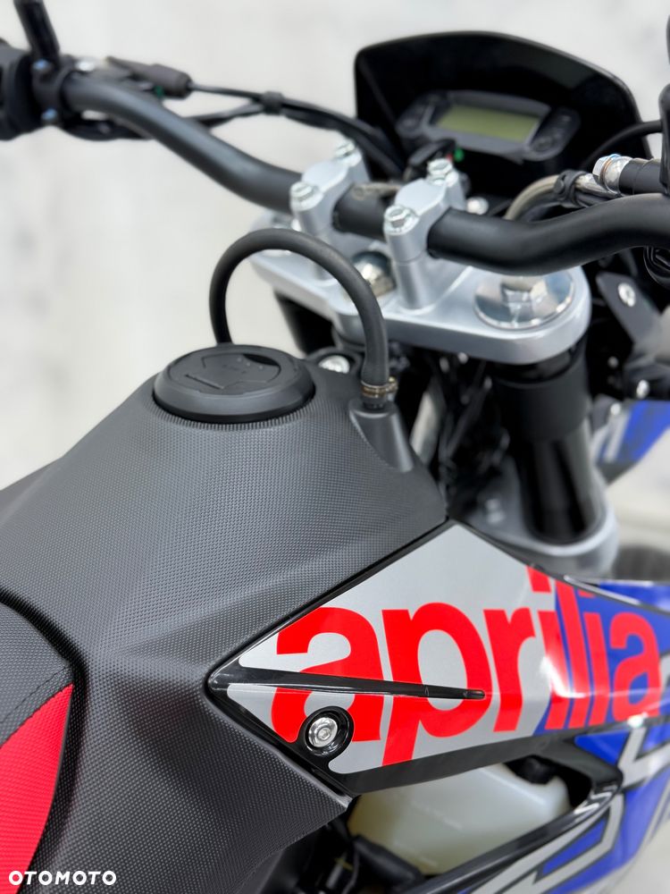 Aprilia SX - 9