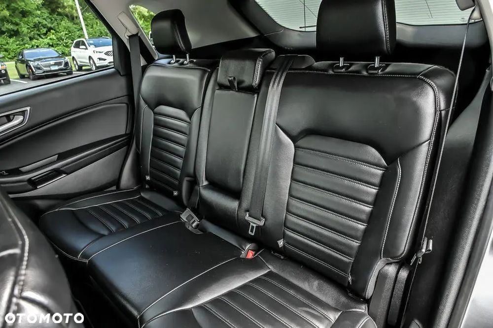 Ford Edge 2.0 EcoBlue Bi-Turbo 4x4 Titanium - 17