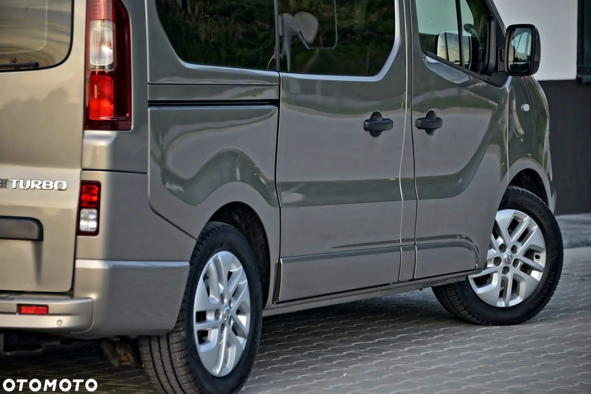 Opel Vivaro - 23