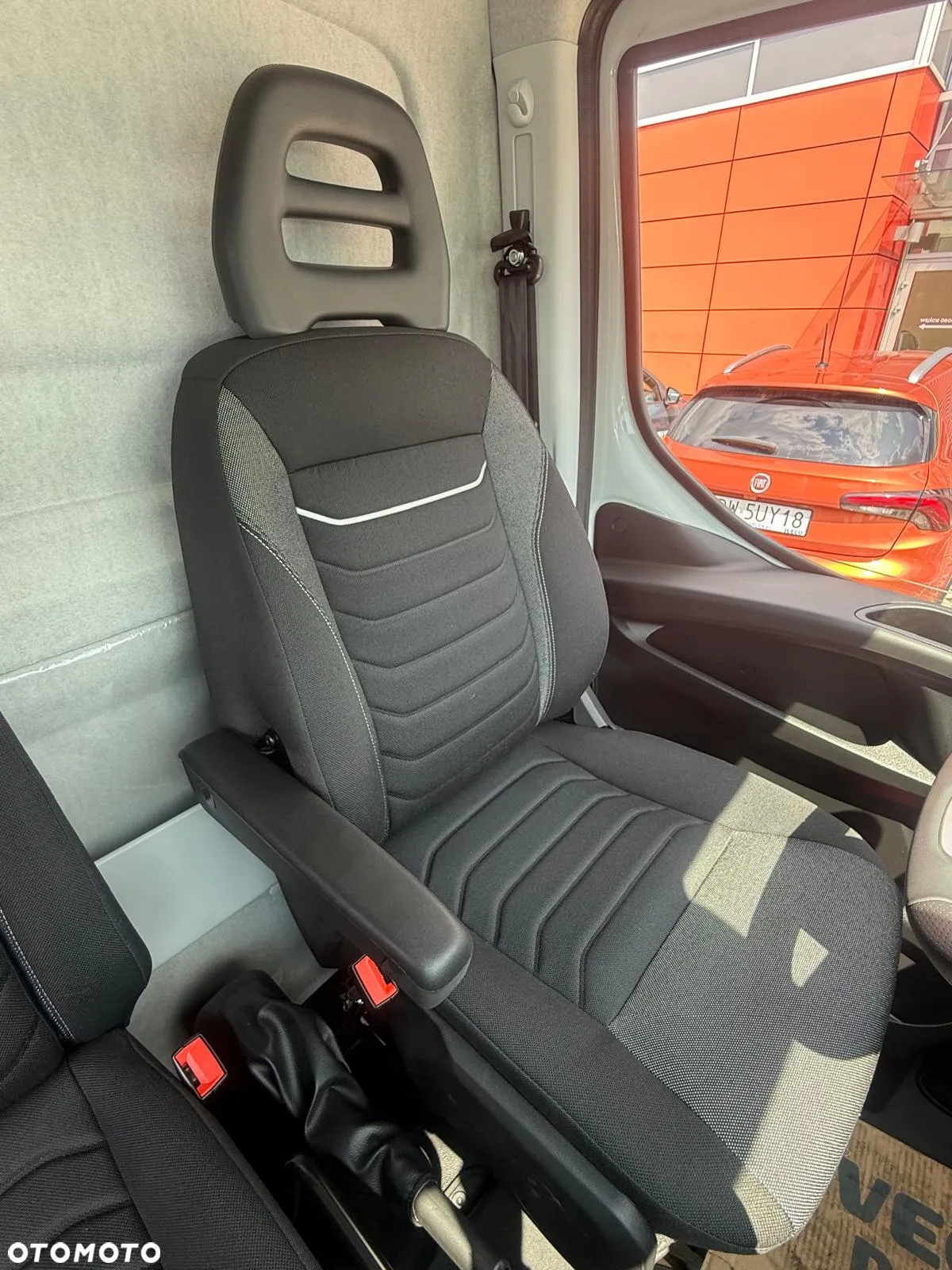 Iveco 50C16H3,0Z  KAT. B WERSJA WZMOCNIONA Z WINDĄ - 26