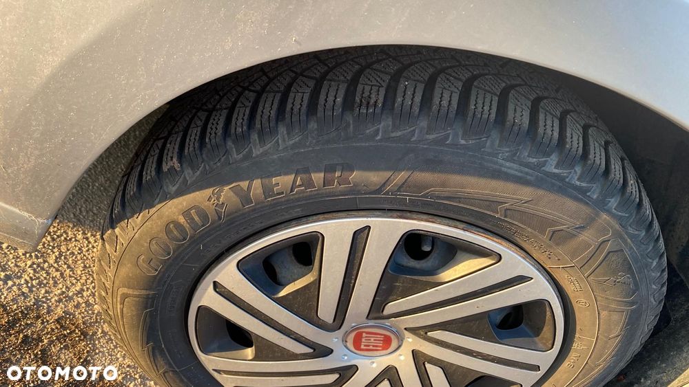 Fiat Tipo 1.4 16v Easy - 9