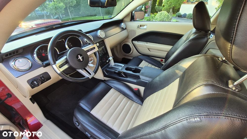 Ford Mustang 4.6 V8 GT - 11