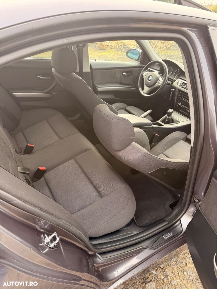BMW Seria 3 320d - 17