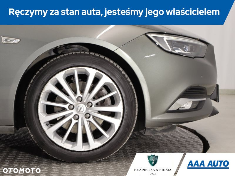 Opel Insignia - 16