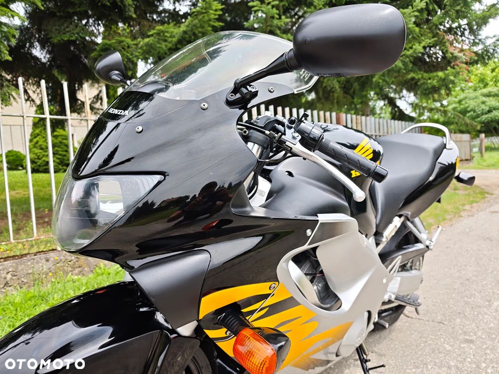 Honda CBR - 12