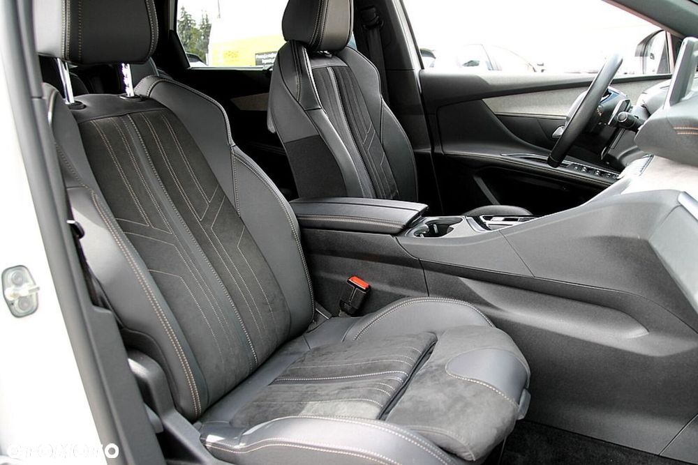 Peugeot 5008 - 22